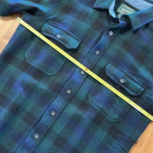 Woolrich Heavy Wool Shirt - Picture 6 of 8